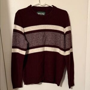 American Eagle Outfitters Burgundy and Cream Crewneck Sweater